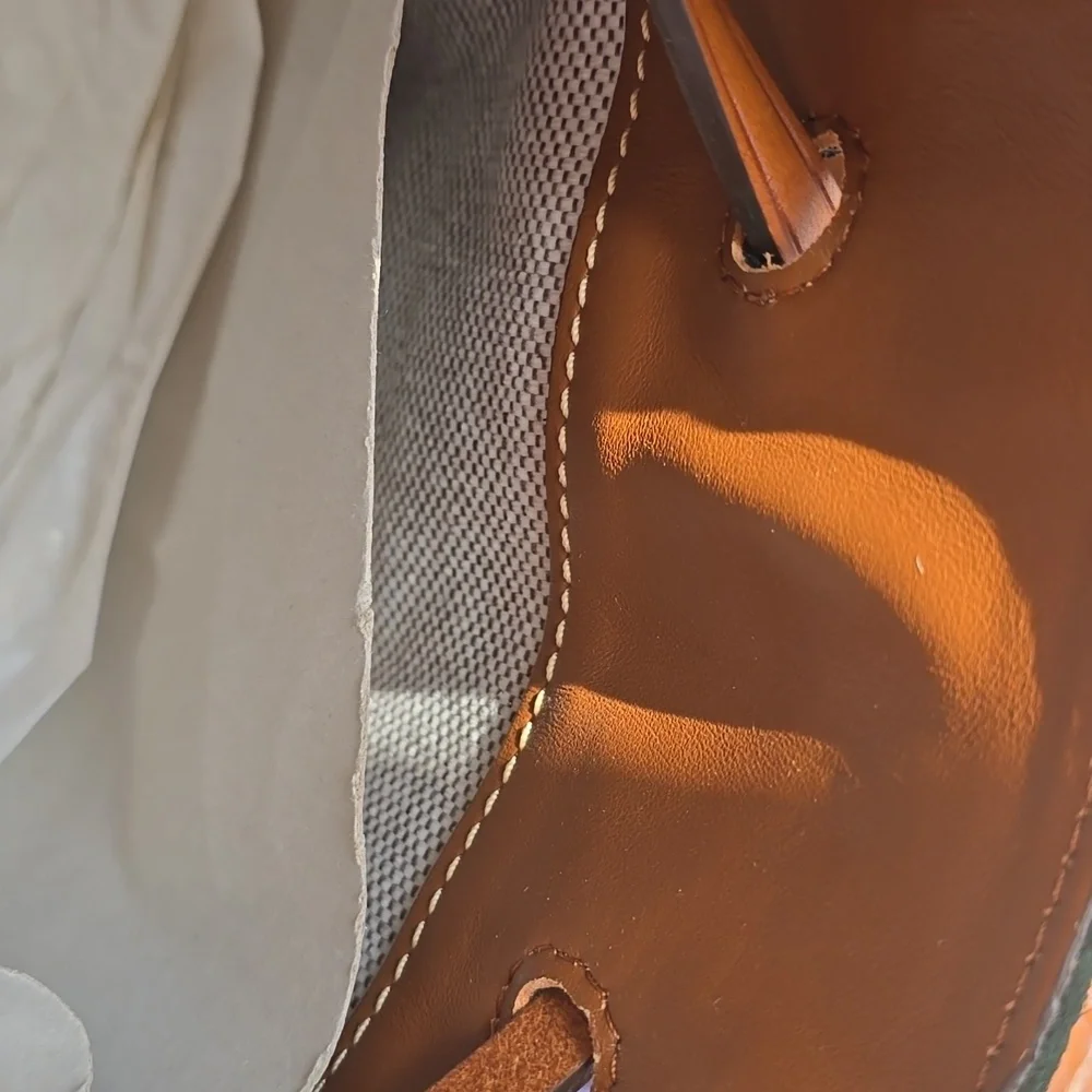 Dooney & Bourke Green Suede Bucket Bag - Picture 13 of 16